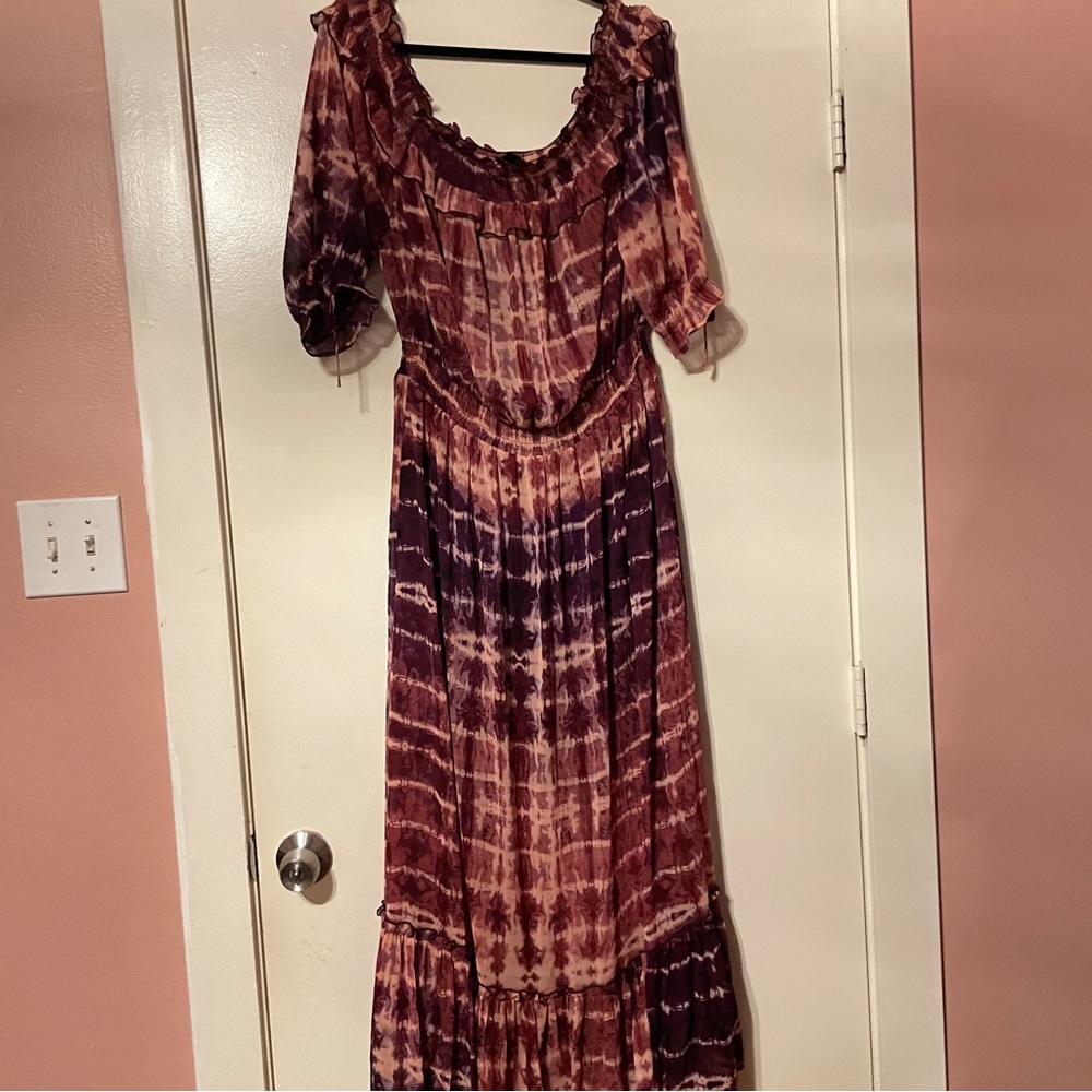 Summer dress in tie and dye. Off shoulders, maxi dress - Picture 4 of 5